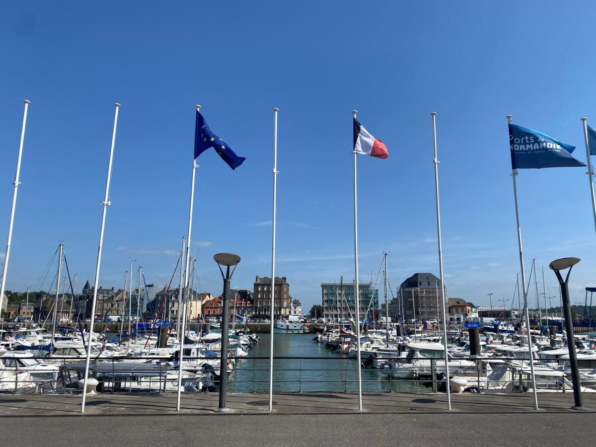 Beau Studio Cosy Calme En Face Du Port Sur Le Quai Apartment Dieppe Luaran gambar