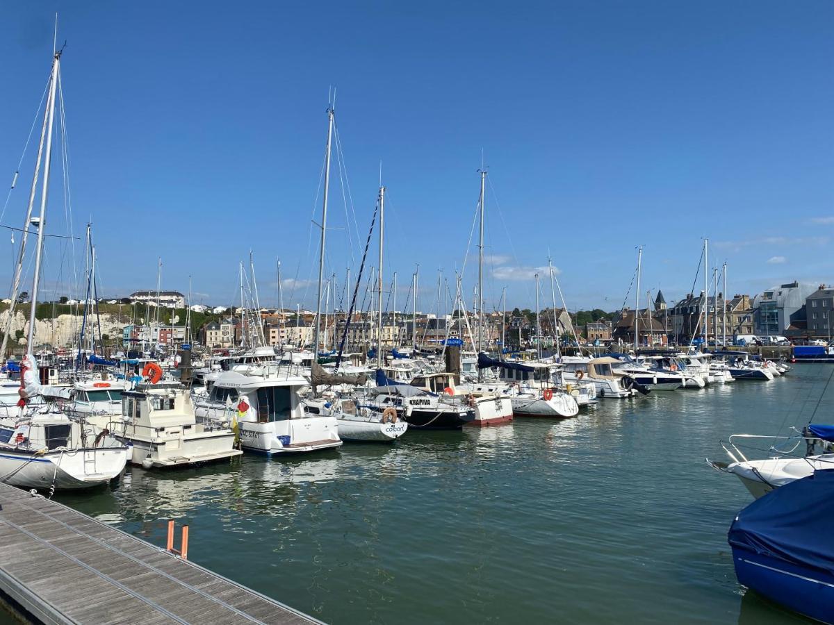 Beau Studio Cosy Calme En Face Du Port Sur Le Quai Apartment Dieppe Luaran gambar